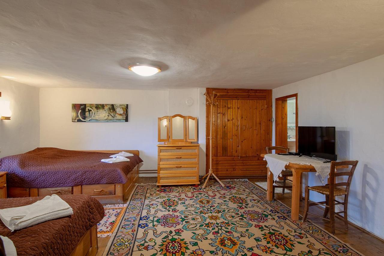 Guest House Zarkova Kushta زيرافنا المظهر الخارجي الصورة