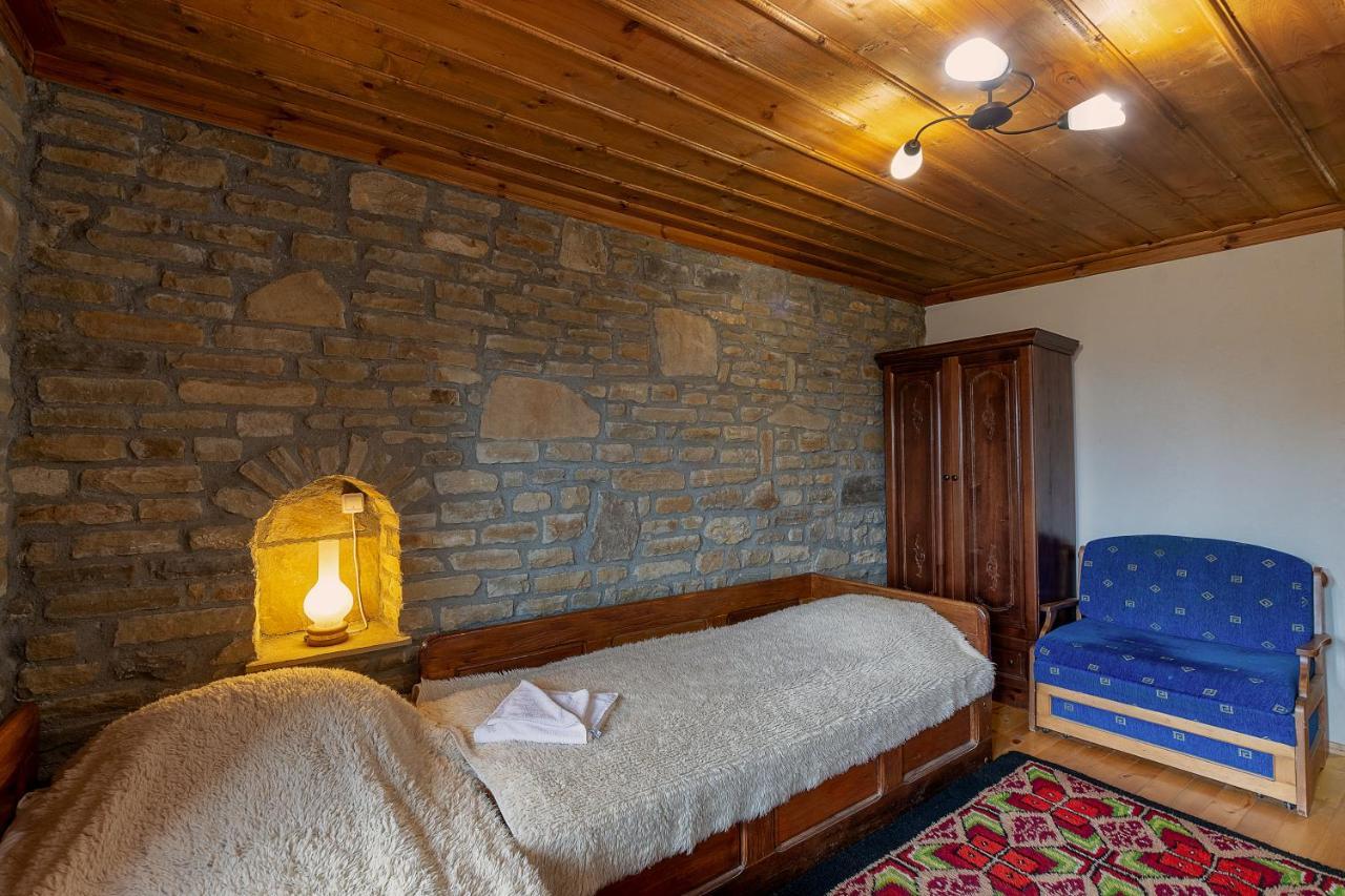 Guest House Zarkova Kushta زيرافنا المظهر الخارجي الصورة