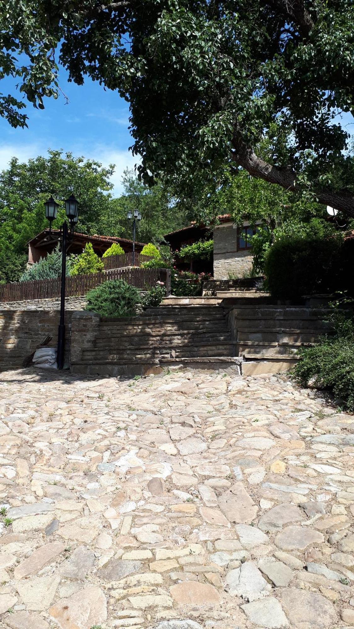 Guest House Zarkova Kushta زيرافنا المظهر الخارجي الصورة